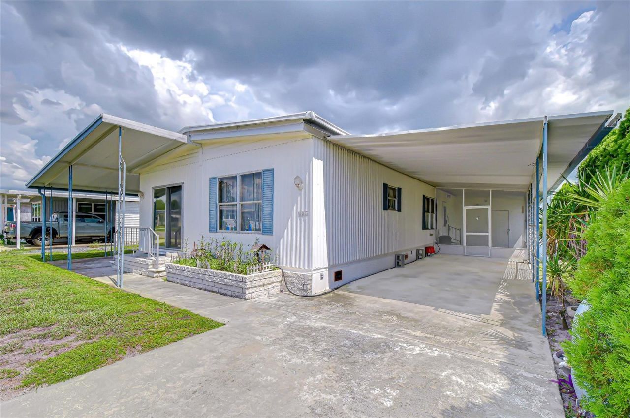 35144 Ada Avenue , Zephyrhills, FL 33541 Photo