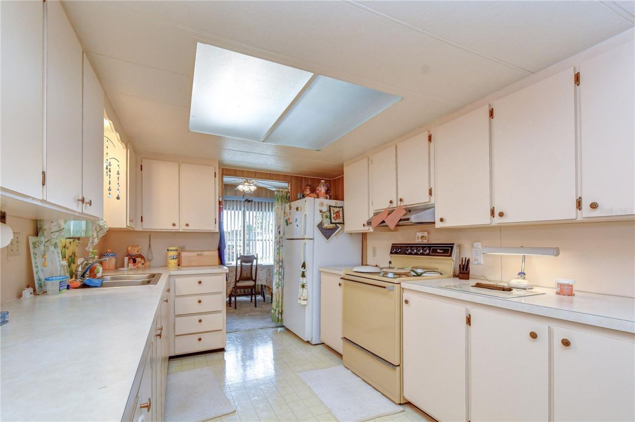 35144 Ada Avenue , Zephyrhills, FL 33541 Photo