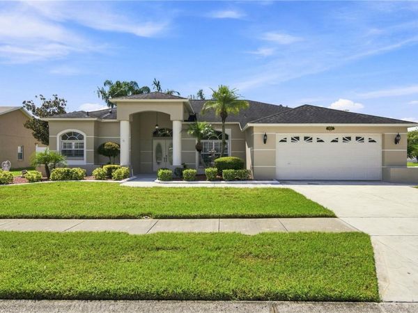 8704 CYPRESS LAKES BOULEVARD , NEW PORT RICHEY, FL 34653