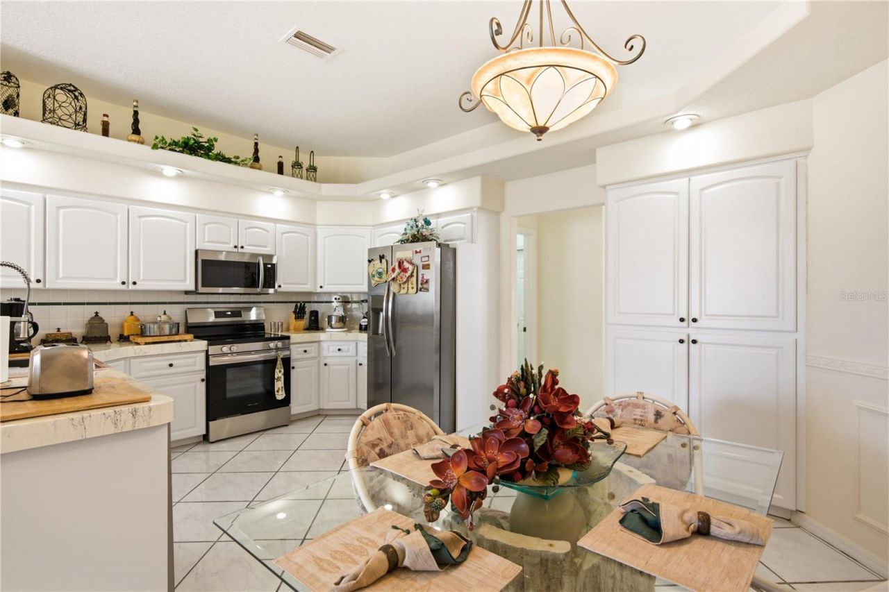 8704 Cypress Lakes Boulevard , New Port Richey, FL 34653 Photo