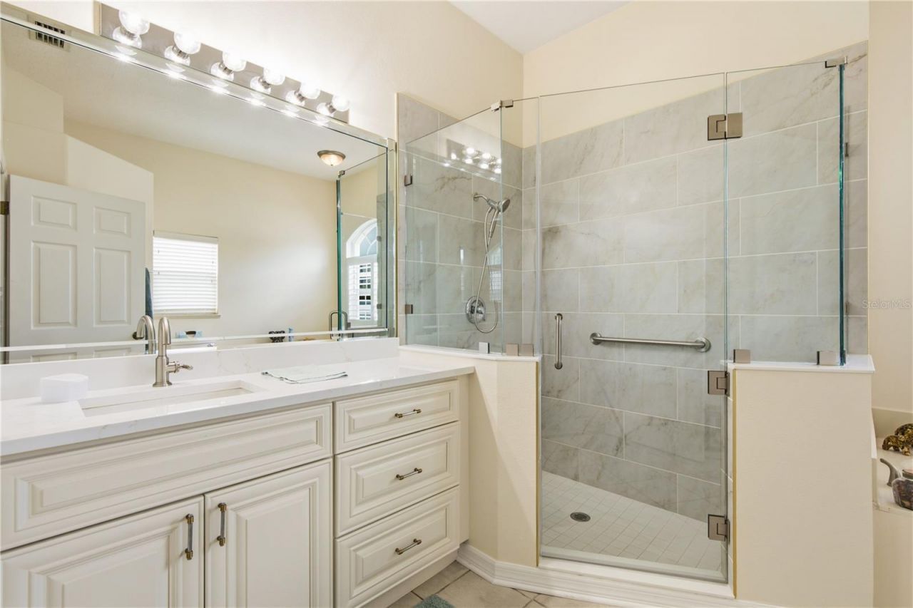 8704 Cypress Lakes Boulevard , New Port Richey, FL 34653 Photo
