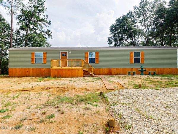 3183 Firetower Road, Kiln, MS 39556
