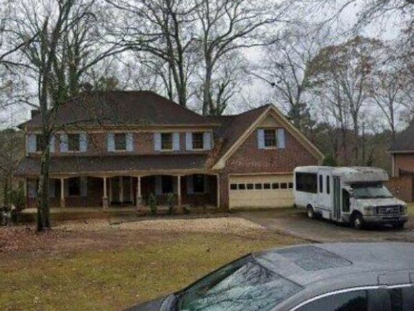 2903 Ravenwolfe Way, Snellville, GA 30039