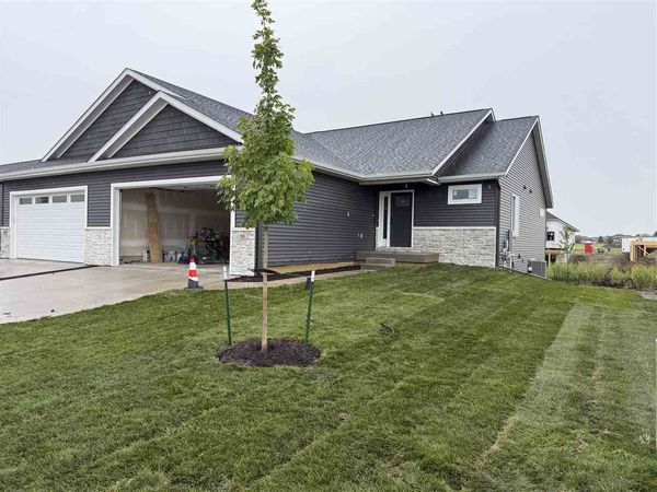 55 Kinsey Street, North Liberty, IA 52317