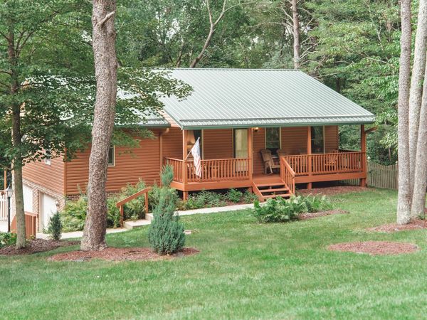 31252 Deerfield Drive , Logan, OH 43138