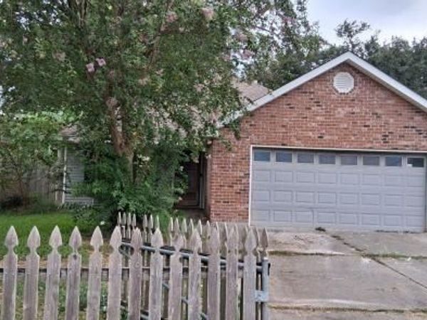 433 E MAPLE Loop , LaPlace, LA 70068