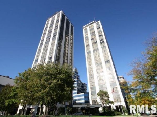 125 SW JEFFERSON Avenue, Unit W11A, Peoria, IL 61602
