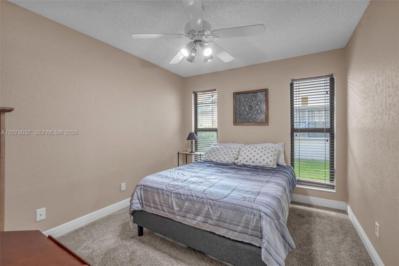 2426 NW 118th Ter , Coral Springs, FL 33065 Photo