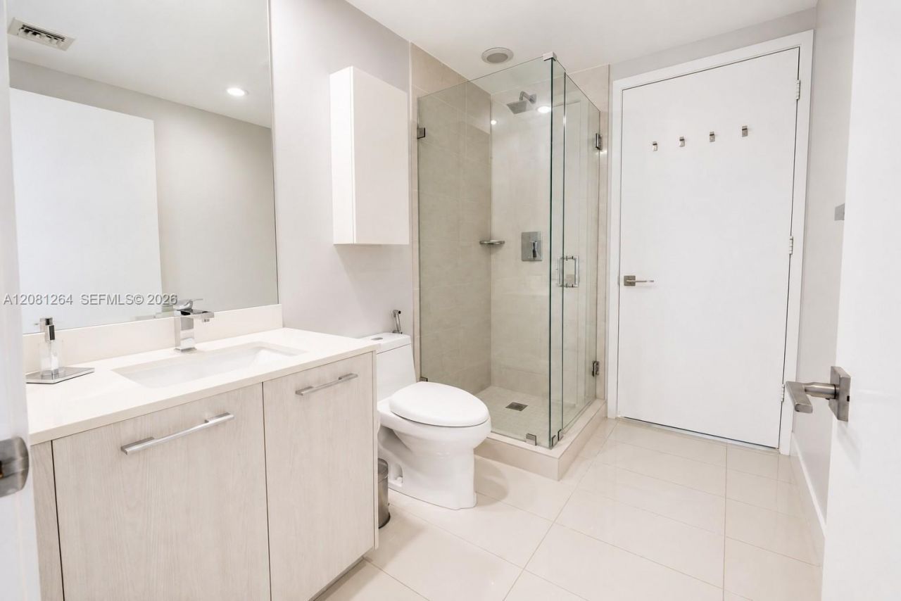 55 SW 9th St, Unit 1001, Miami, FL 33130 Photo