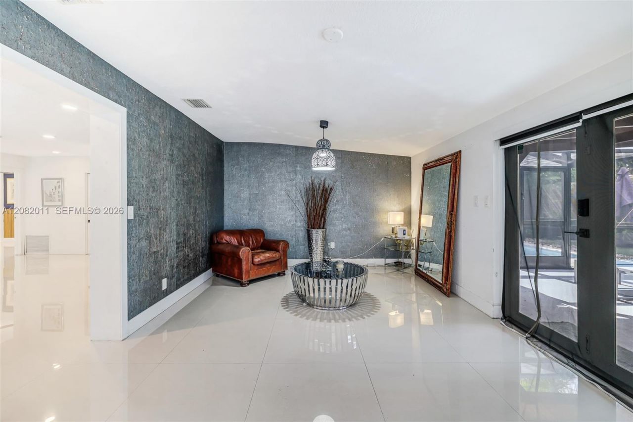 1718 NE 58th St , Fort Lauderdale, FL 33334 Photo