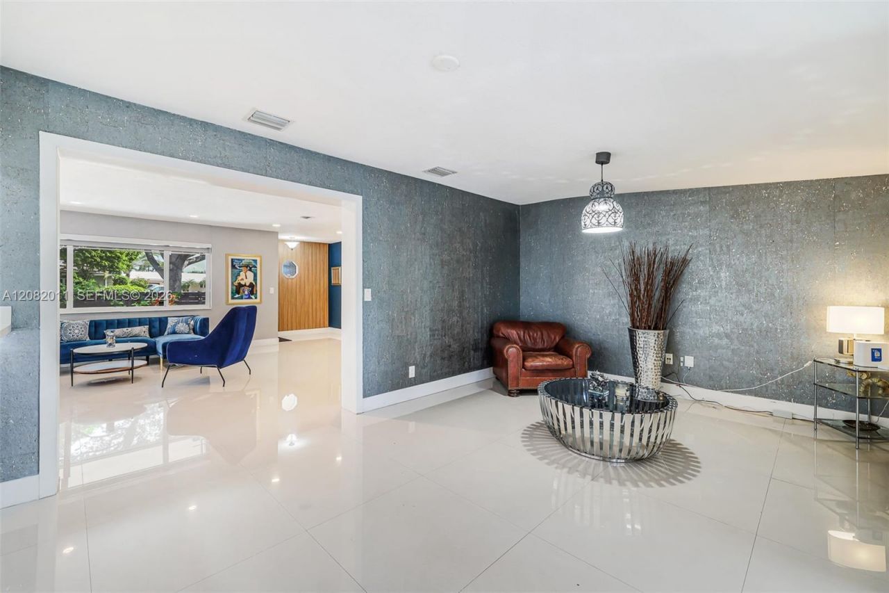 1718 NE 58th St , Fort Lauderdale, FL 33334 Photo