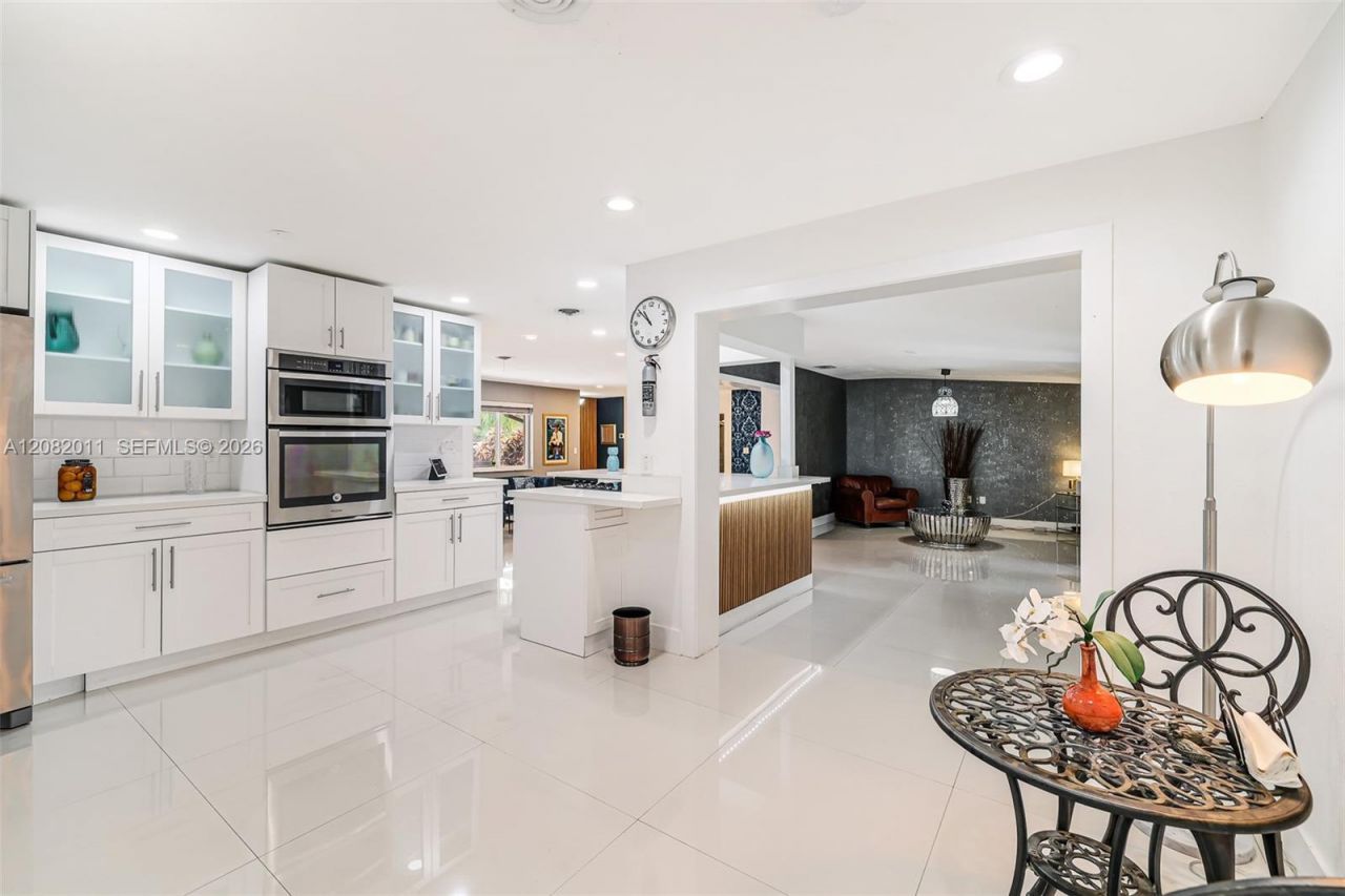 1718 NE 58th St , Fort Lauderdale, FL 33334 Photo