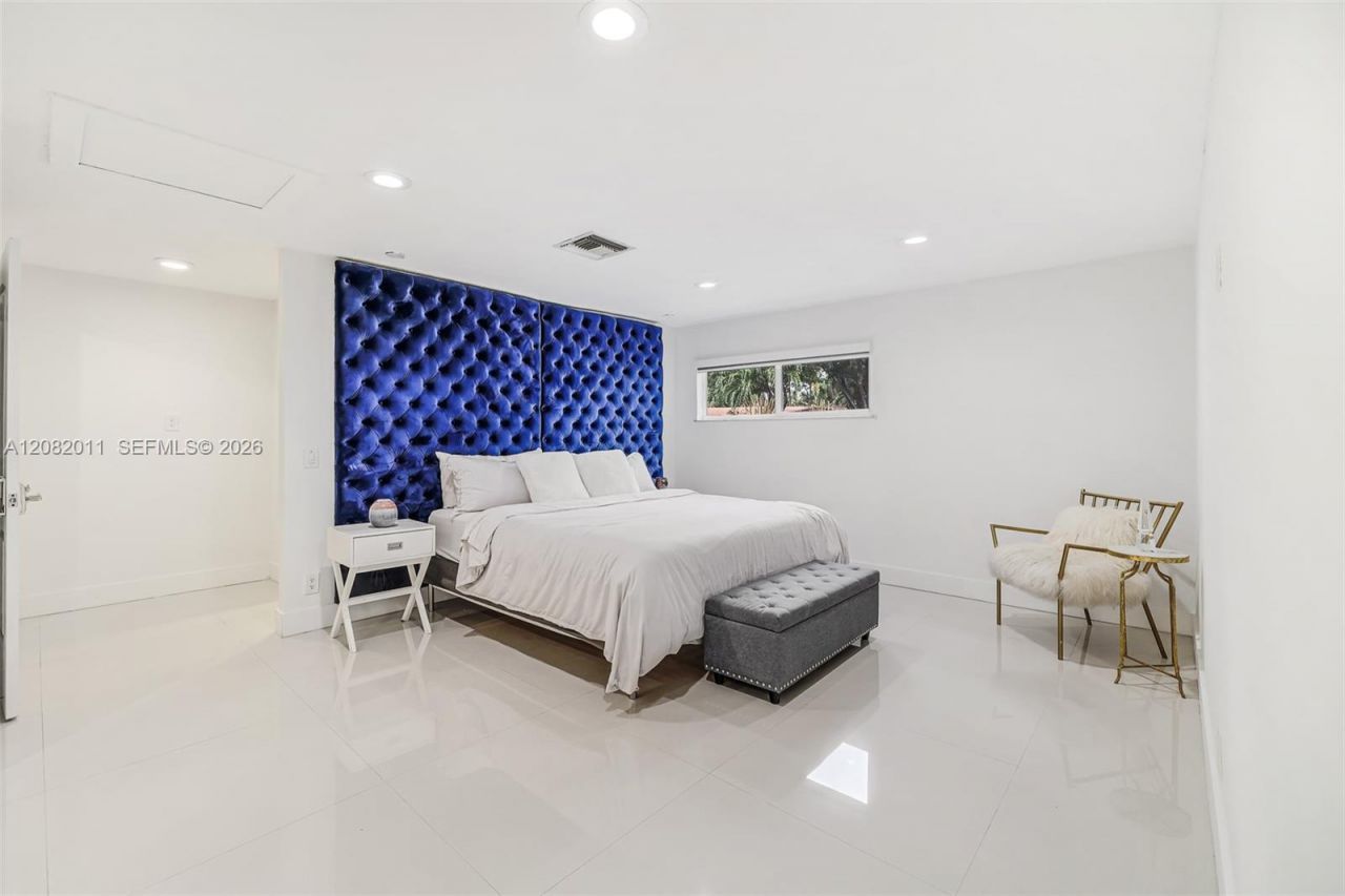 1718 NE 58th St , Fort Lauderdale, FL 33334 Photo