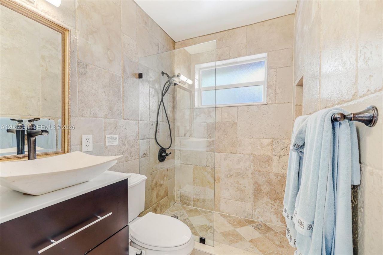 1718 NE 58th St , Fort Lauderdale, FL 33334 Photo