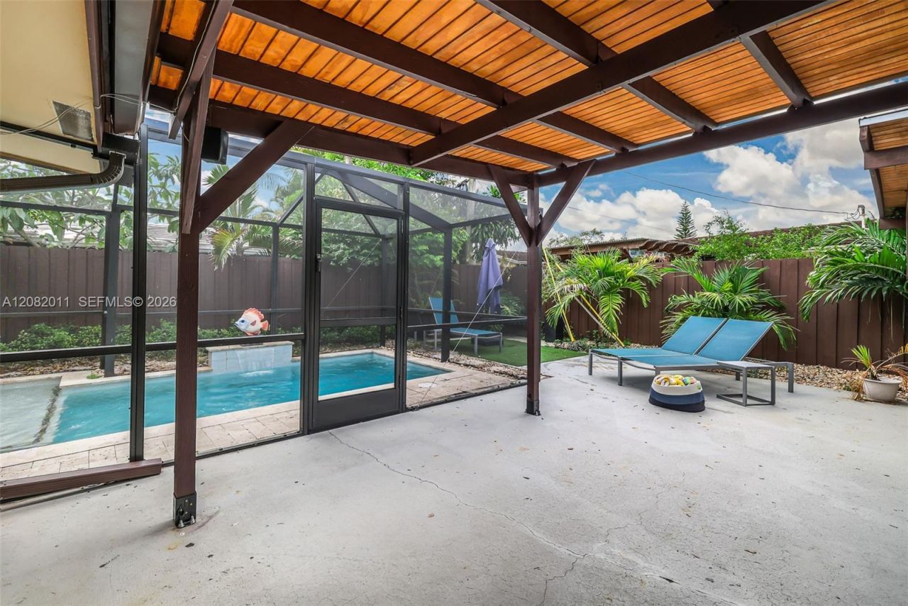 1718 NE 58th St , Fort Lauderdale, FL 33334 Photo