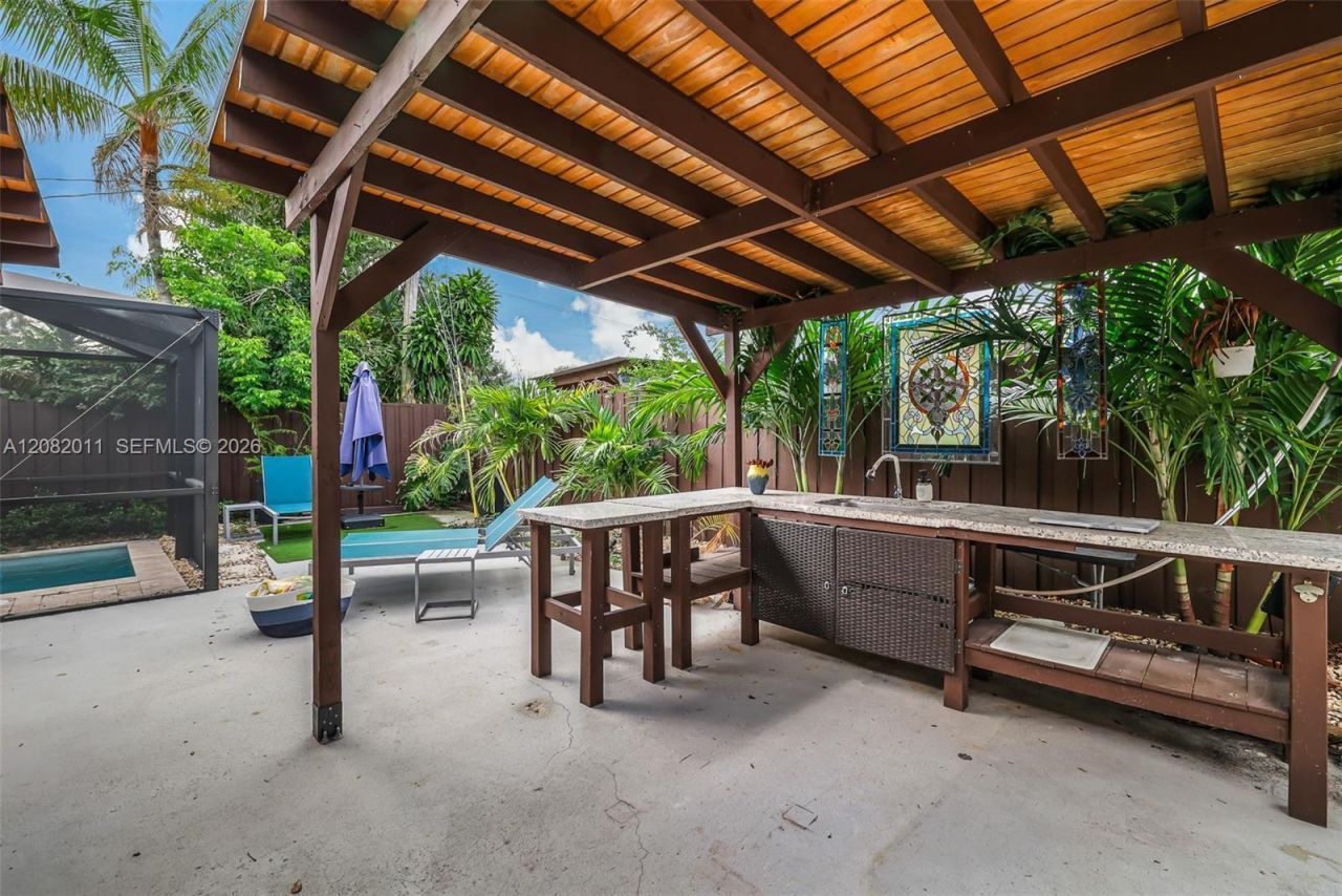 1718 NE 58th St , Fort Lauderdale, FL 33334 Photo