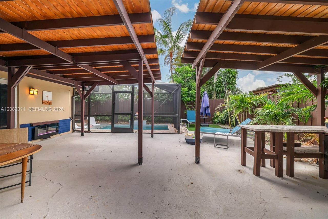 1718 NE 58th St , Fort Lauderdale, FL 33334 Photo