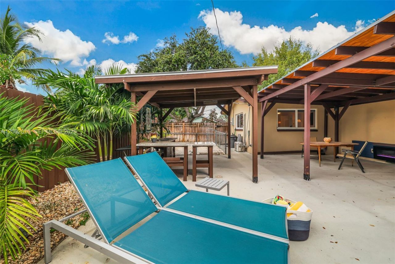 1718 NE 58th St , Fort Lauderdale, FL 33334 Photo