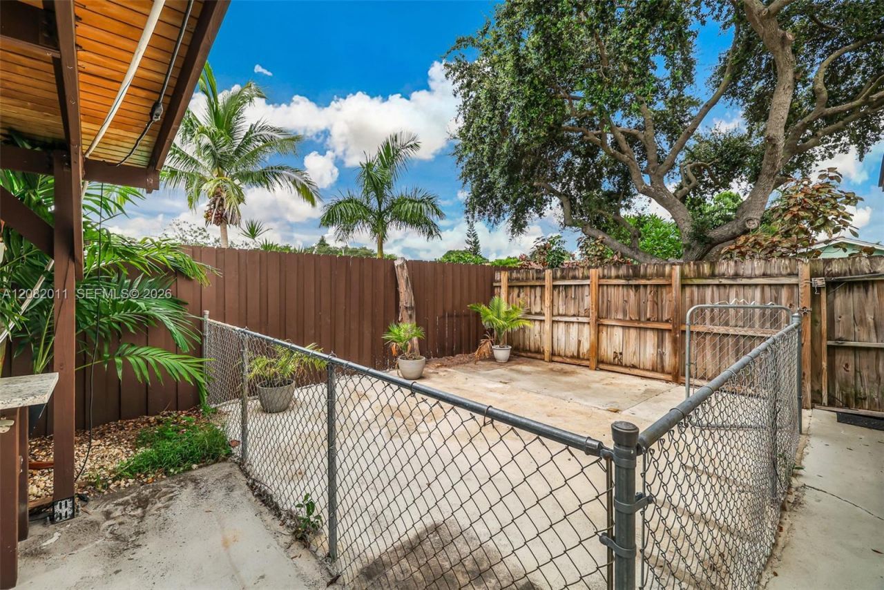 1718 NE 58th St , Fort Lauderdale, FL 33334 Photo