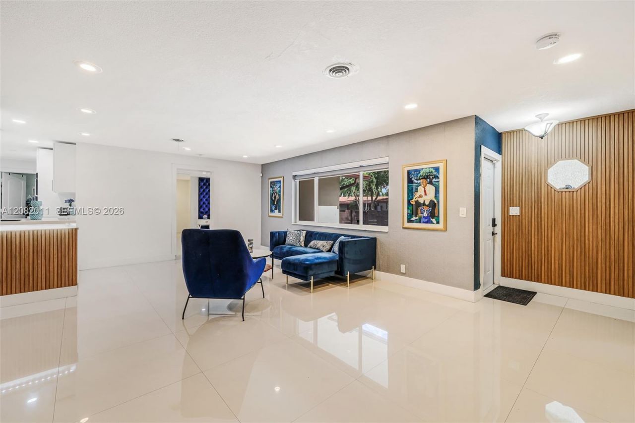1718 NE 58th St , Fort Lauderdale, FL 33334 Photo