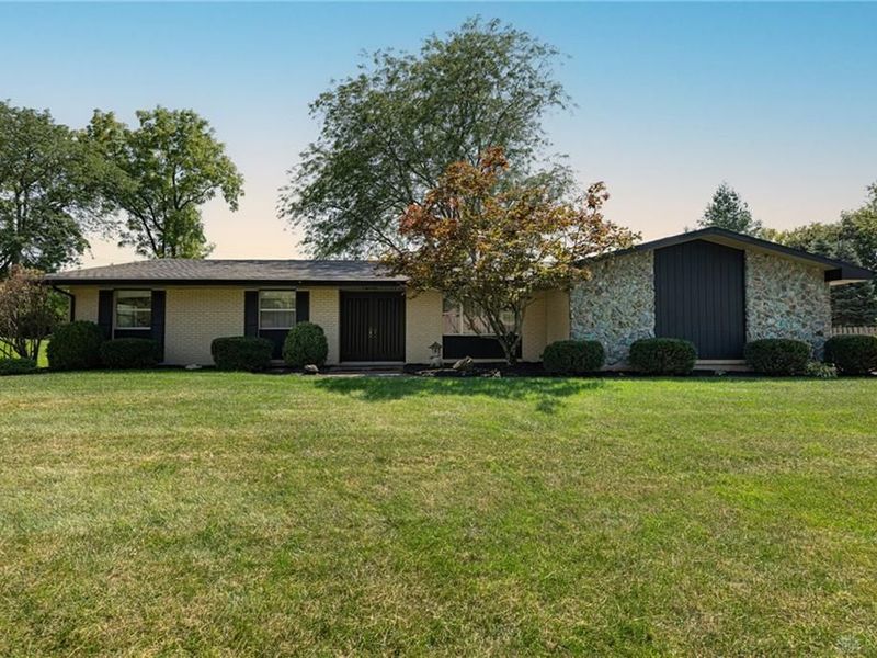 120 Marsha Jeanne Way, Centerville, OH 45458 Photo 1