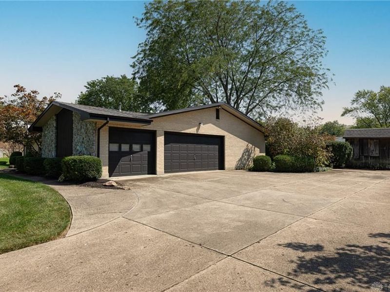 120 Marsha Jeanne Way, Centerville, OH 45458 Photo 2