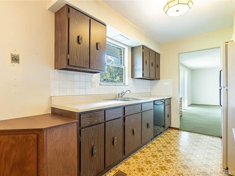 120 Marsha Jeanne Way, Centerville, OH 45458 Photo 9