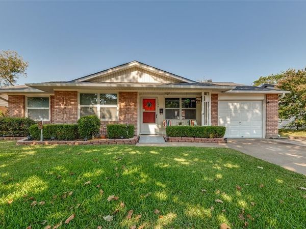 1726 Dorothy Drive, Grand Prairie, TX 75051