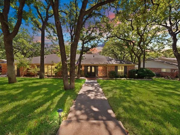 3008 Cambridge Drive, Arlington, TX 76013