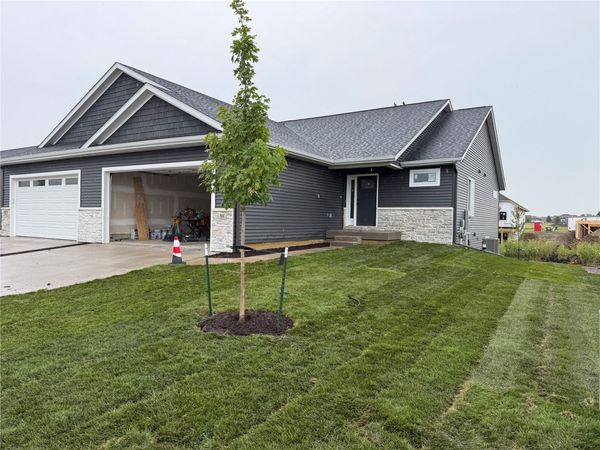55 Kinsey Street , North Liberty, IA 52317