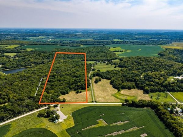 858 E 1150 Road, Baldwin City, KS 66006