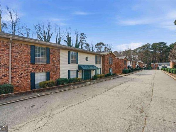 5506 Kingsport Drive, Atlanta, GA 30342