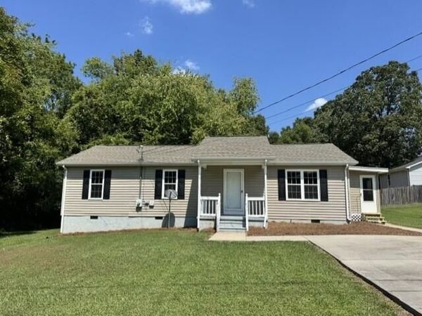 309 W Oak Street, Chatsworth, GA 30705