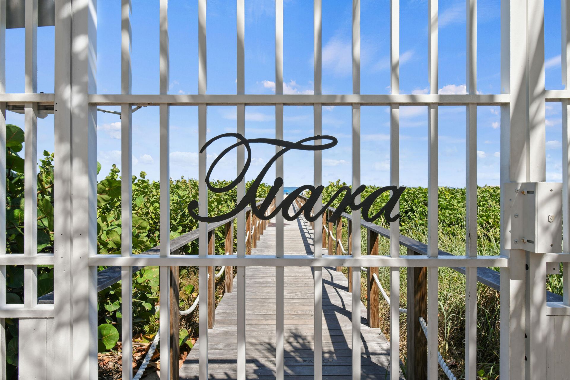 3000 N Ocean Drive, Unit 8A, Singer Island, FL 33404 Photo