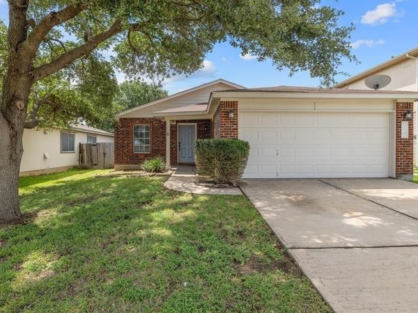 104 Brentwood DR, Leander, TX 78641