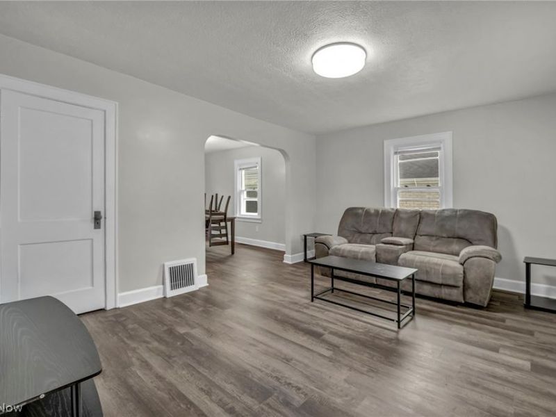 1334 S Seneca Avenue, Alliance, OH 44601 Photo 10