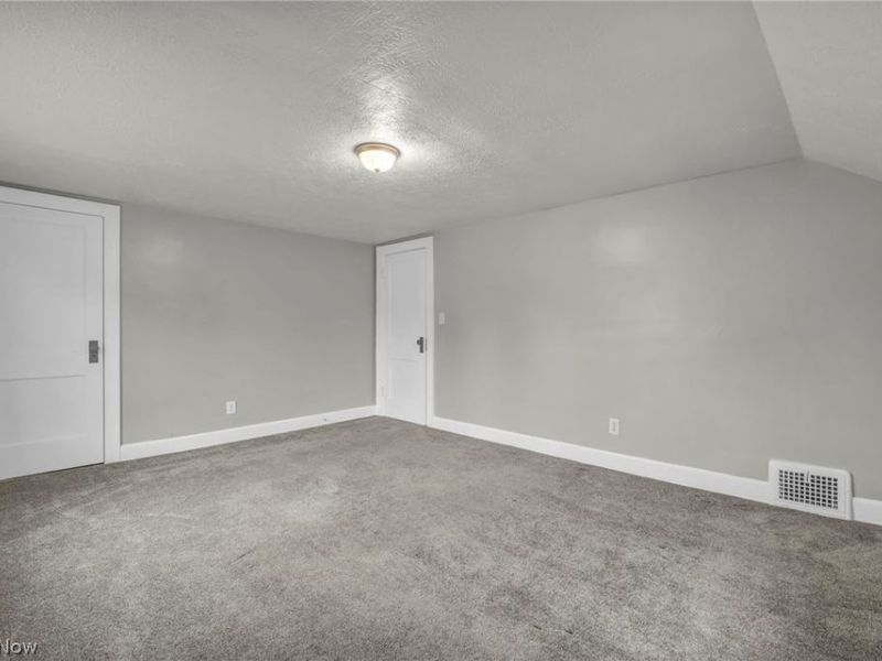 1334 S Seneca Avenue, Alliance, OH 44601 Photo 24