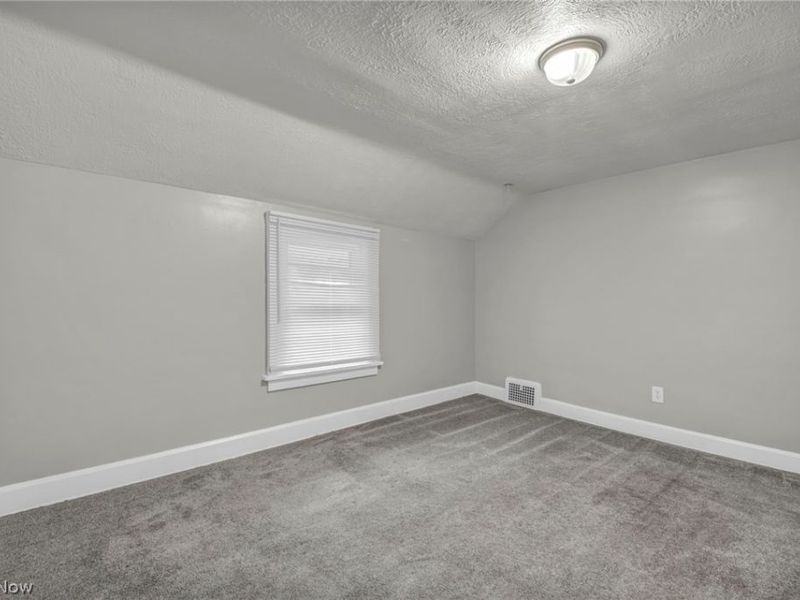 1334 S Seneca Avenue, Alliance, OH 44601 Photo 27