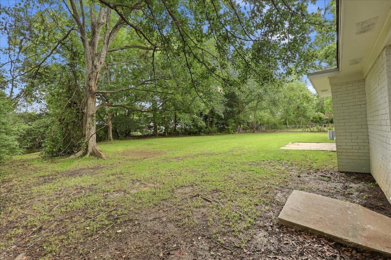 124 Robin Street Photo 40