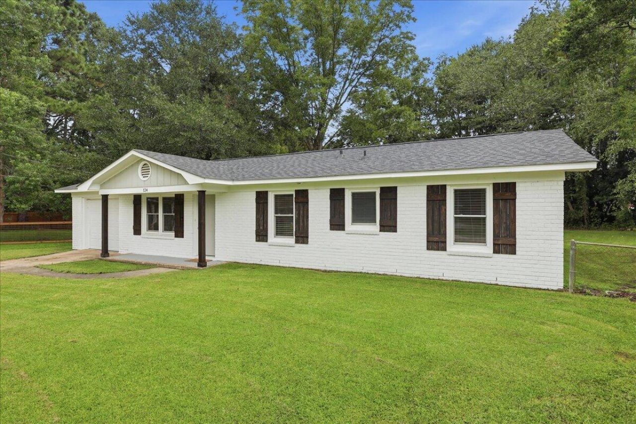 124 Robin Street Photo 41