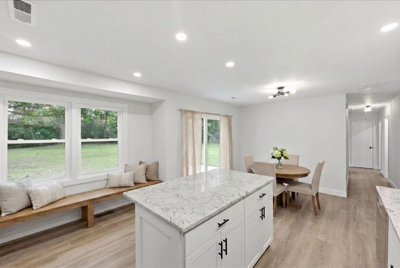 124 Robin Street Photo 43