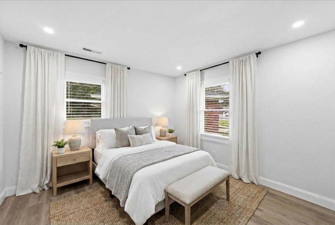124 Robin Street Photo 45