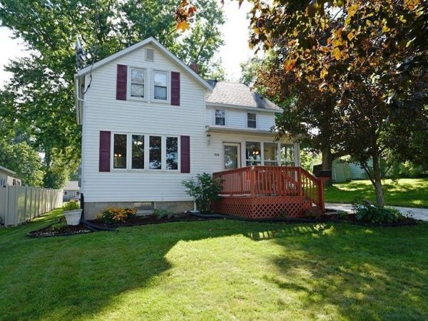 906 Freeman Street, Charles City, IA 50616