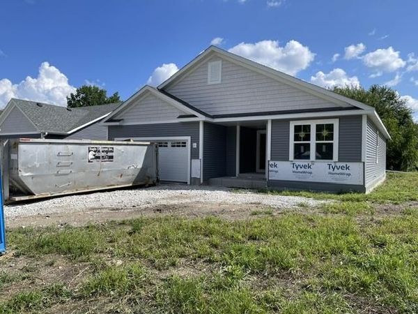 6131 Fox Run Ln, Mount Pleasant, WI 53406