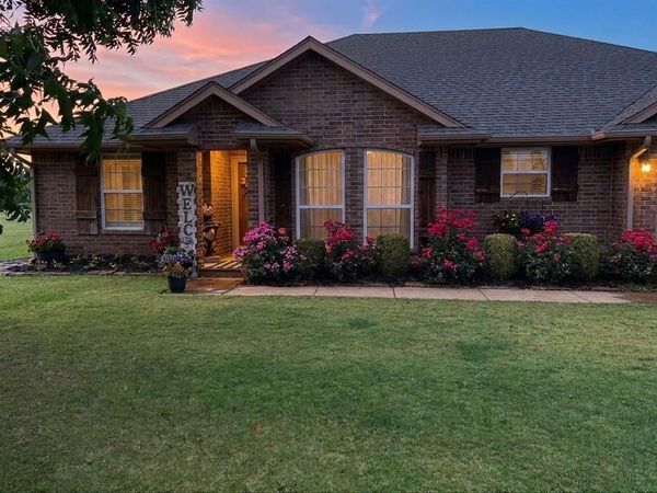 2096 County Road 1237, Tuttle, OK 73089