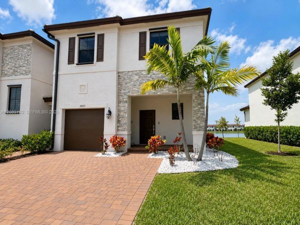 10153 SW 231st Ln , Miami, FL 33190