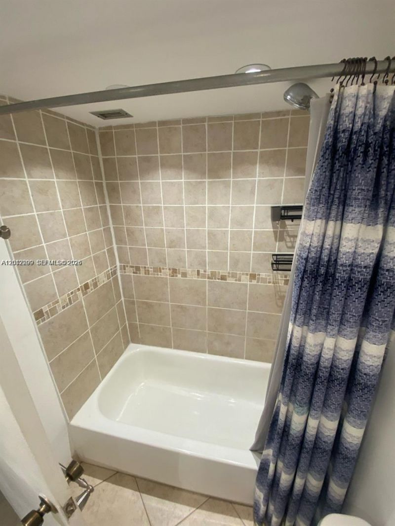 17570 Atlantic Blvd , Unit 502, Sunny Isles Beach, FL 33160 Photo
