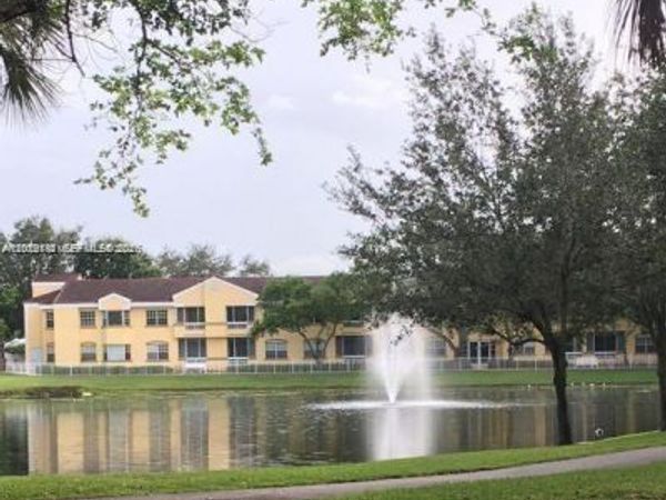 8592 W Sunrise Blvd , Unit 111, Plantation, FL 33322