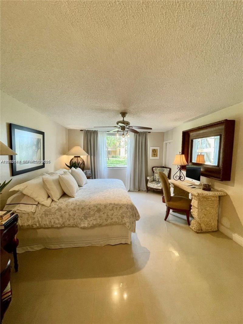 8592 W Sunrise Blvd, Unit 111, Plantation, FL 33322 Photo