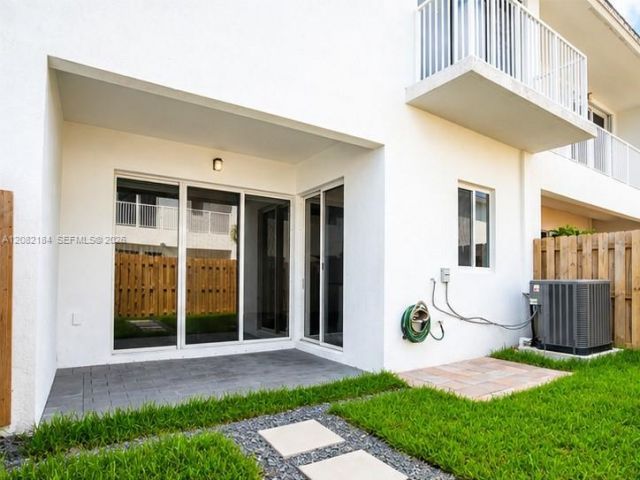 17514 SW 149th Pl , Unit 17514, Miami, FL 33187 Photo